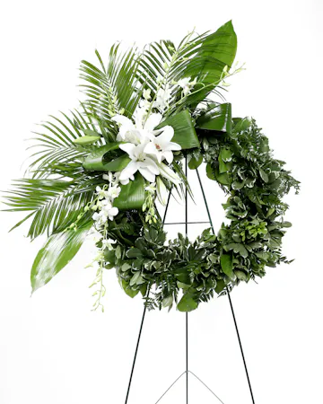 This traditional funeral wreath will deliver your condolences, while creating a time-honored addition when displayed on an easel for a wake or funeral service